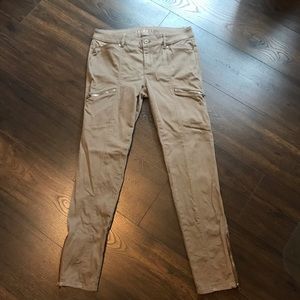 White House Black Market skinny skimmer pant